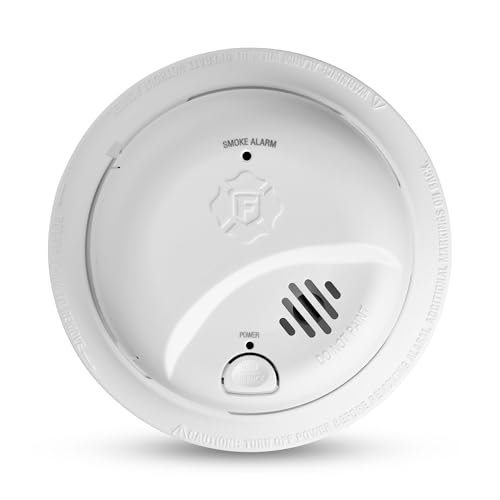 First Alert Smoke Alarm, Battery-Operated Detector with...
